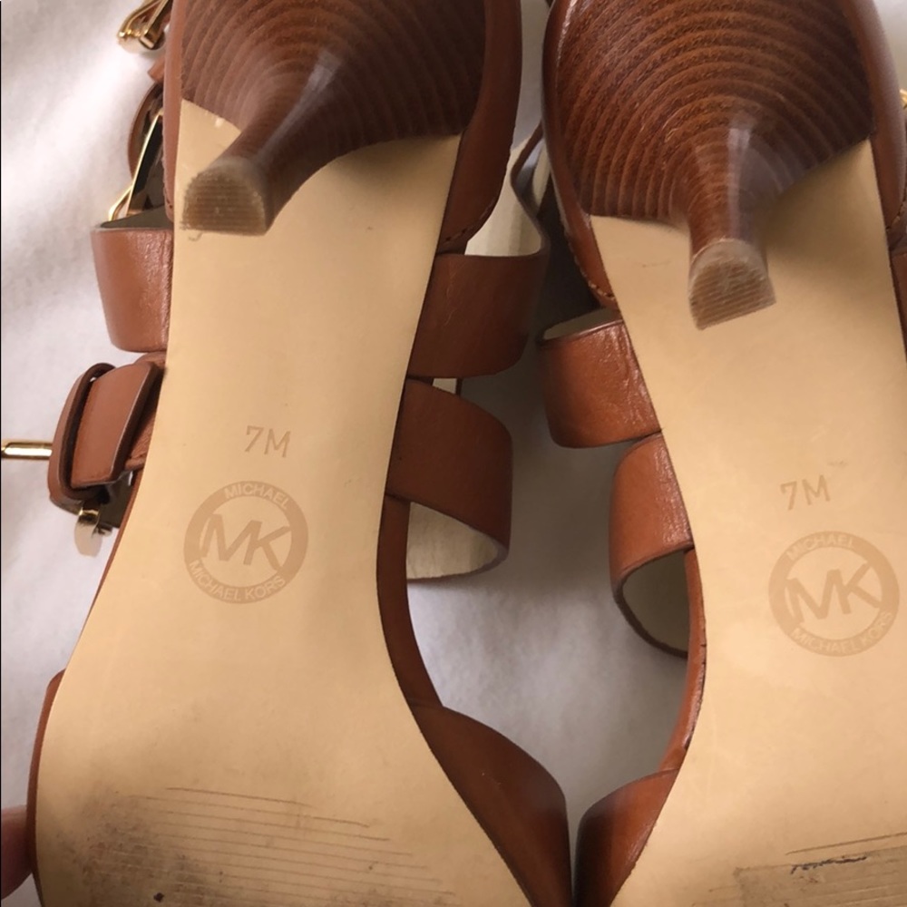 Sandals - Picture 4 of 4